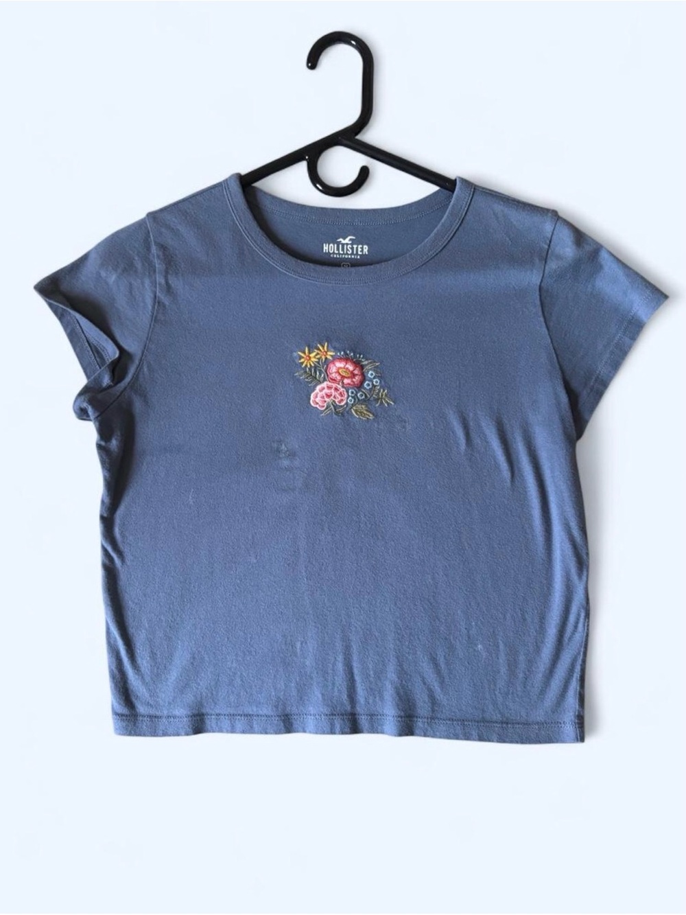 Hollister Blue Floral Embroidered Crew Tee